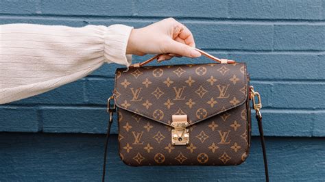 louis vuitton pre owned handbags|louis vuitton bag second hand.